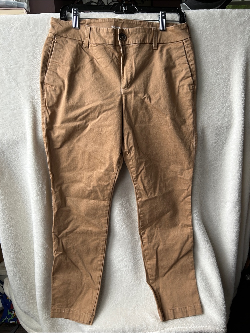 Casual women’s old navy Tan Chino Pants 8 skinny short